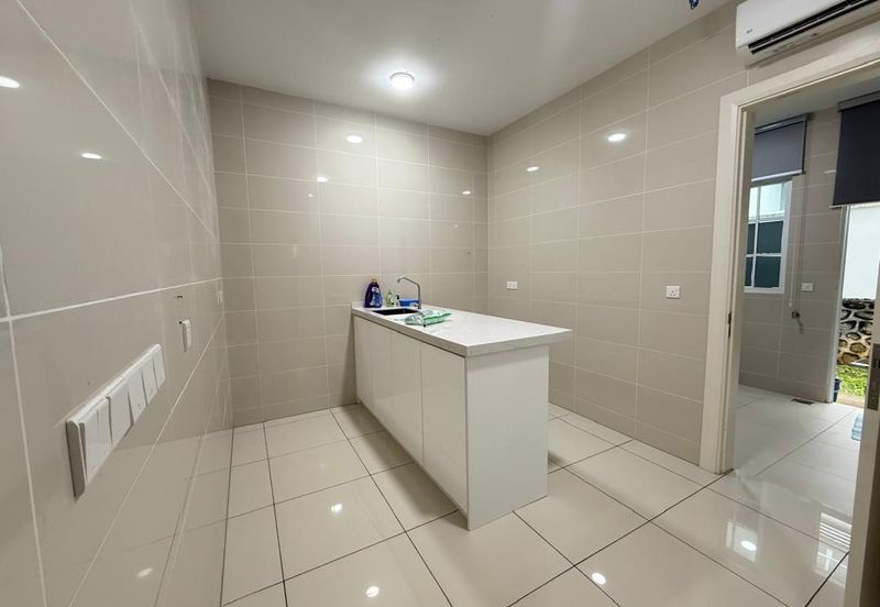 Jalan Setia Nusantara U13/22L