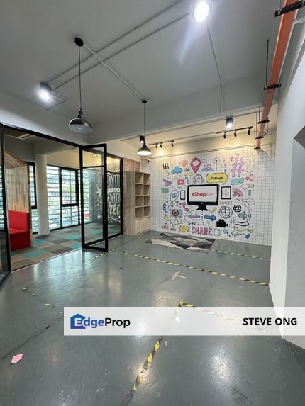 Nice Reno Unit @ i32 Puchong 3.5 Sty Semi D Factory For Rent , Selangor, Puchong