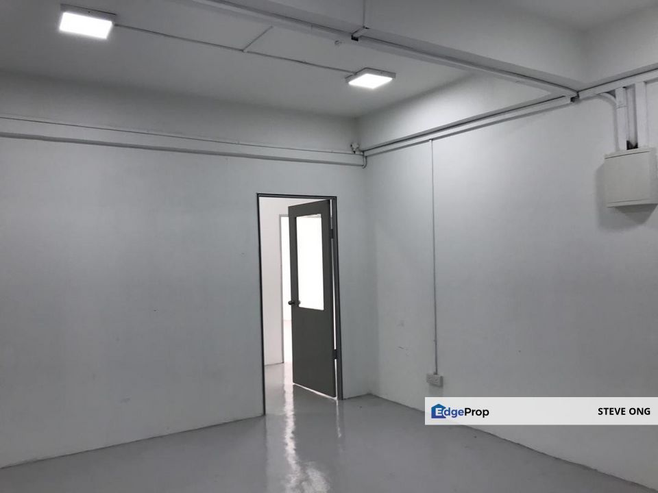 3 Storey Shoplot with Cargo Lift @ Bandar Kinrara Damai Utama For Sell, Selangor, Puchong