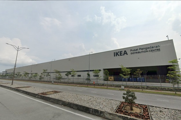 West Port, Pulau Indah