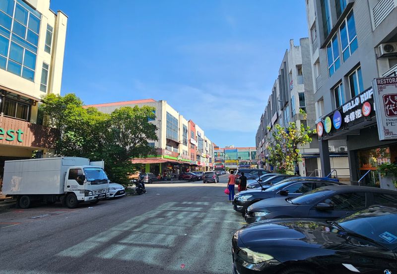 G Floor Shoplot for rent @ Bandar Puteri Puchong 