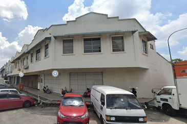 1.5 Storey Terrace Factory for Rent @ Taman Perindustrian Kinrara