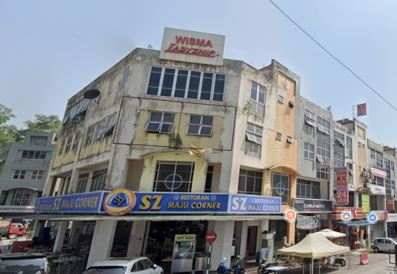 4.2% ROI 3.5 Storey Shoplot for sell @ Taman Rasa Sayang Cheras 