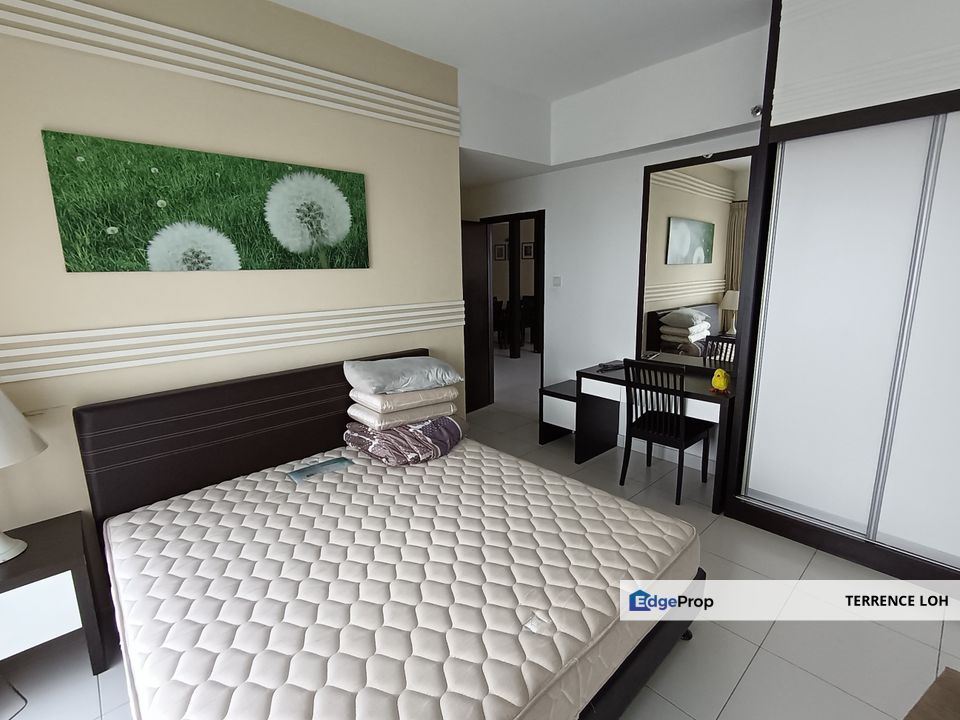 Corner 3 bedrooms unit with good access to CIQ, Johor, Johor Bahru