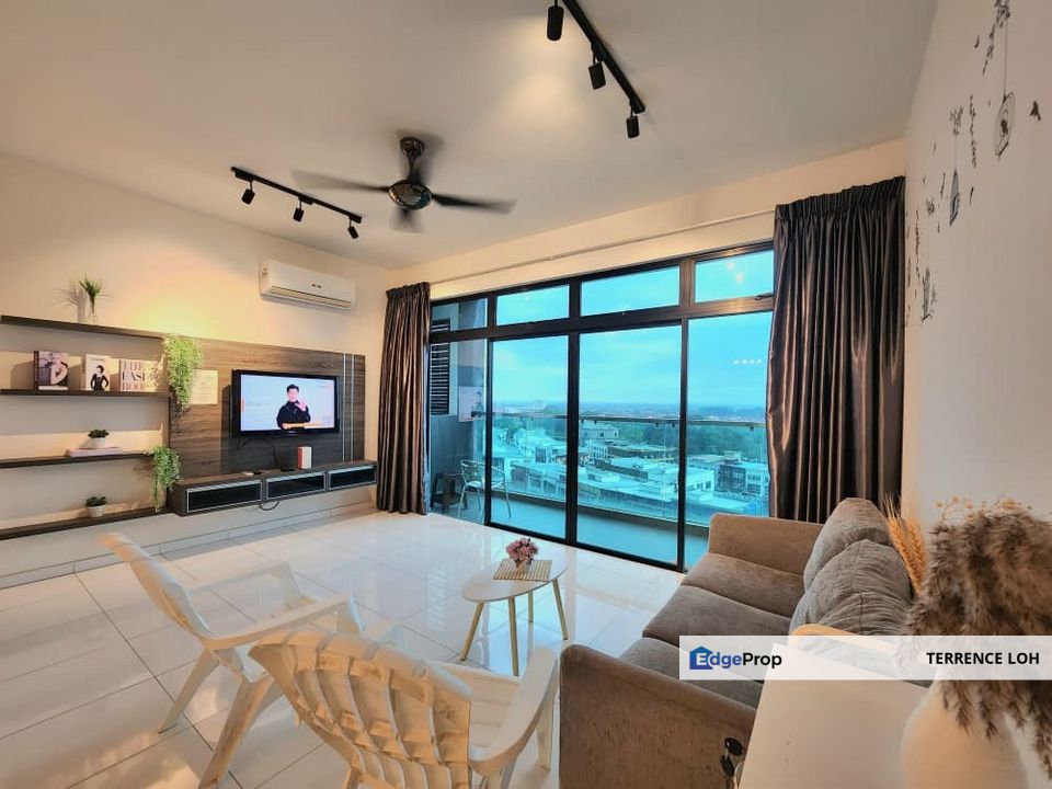 Tastefully renovated dual key next to AEON Bukit Indah, Johor, Johor Bahru