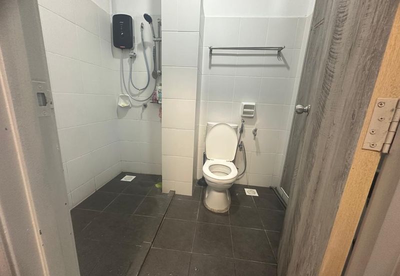 PR1MA @ LARKIN INDAH