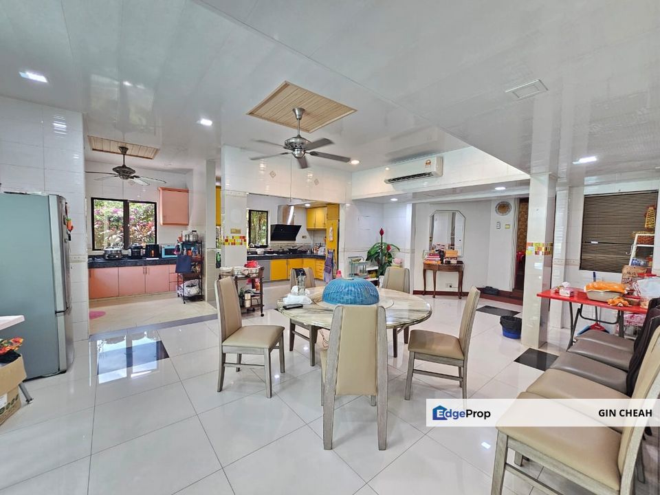 Country Heights In Kajang, Single Storey Bungalow For Rent, Big Land 20ksf, With Big Pool, Selangor, Country Heights