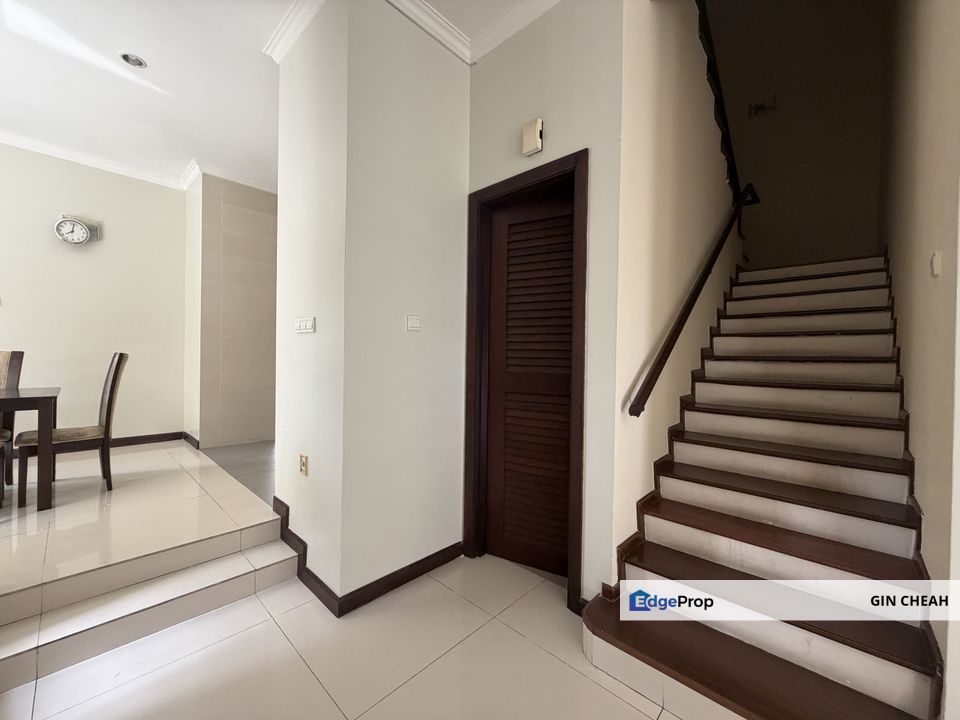 Beverly Heights In Ampang, 3 Storey Semid For Sale or Rent, With Lift, Swimming Pool, Selangor, Ampang