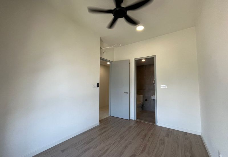 Emerald 9 Condominium