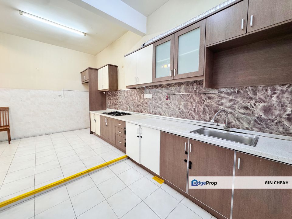 Bandar Mahkota Cheras, 2 Storey Terrace For Rent, Renovated With Kitchen Extended, Partly Furnish, Limited Good Condition Unit, Selangor, Cheras