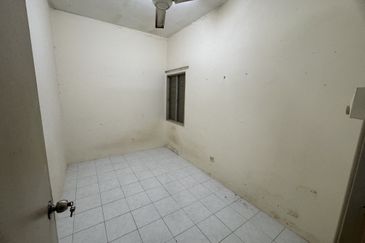 Sukma Shop Apartment