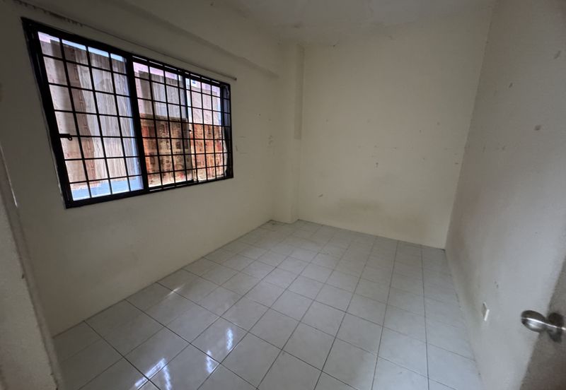 Sukma Shop Apartment