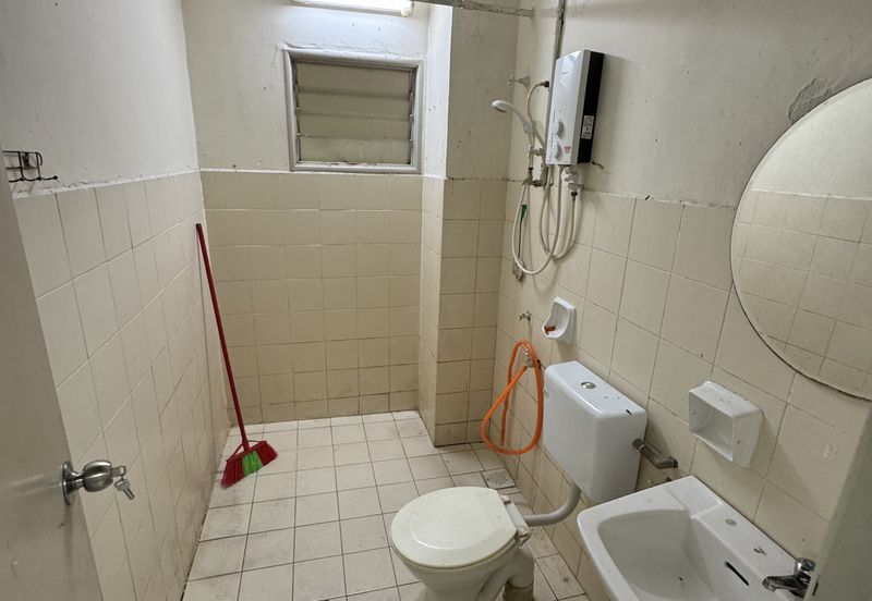 Sukma Shop Apartment