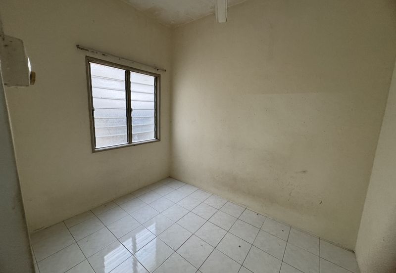 Sukma Shop Apartment