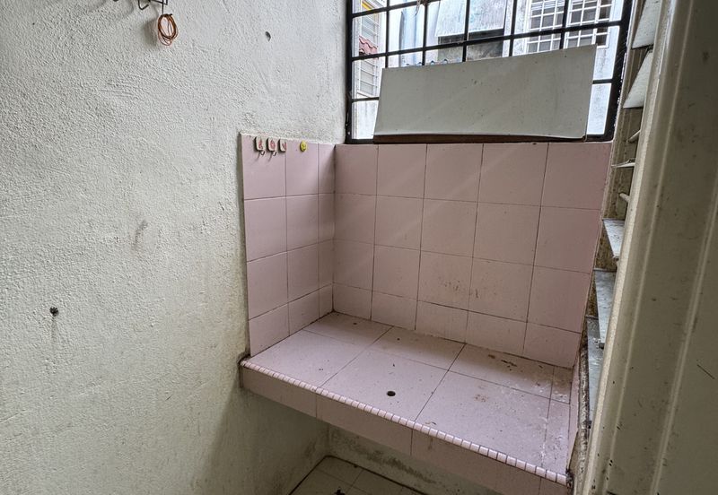 Sukma Shop Apartment