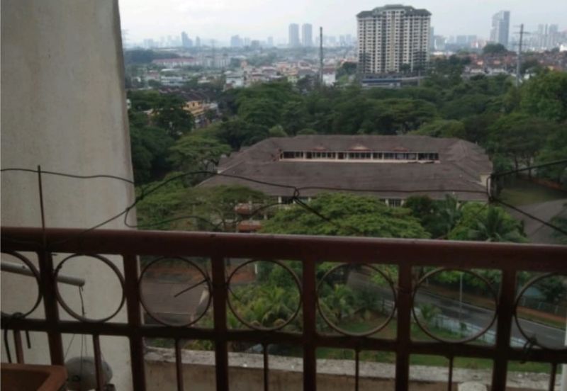 Bayu Puteri Apartment