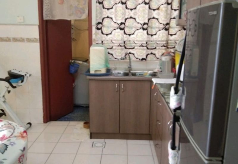 Bayu Puteri Apartment