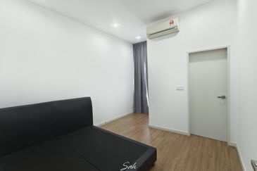 Parkfield Residences, Tropicana Heights