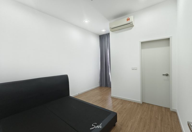 Parkfield Residences, Tropicana Heights