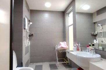 Parkfield Residences, Tropicana Heights