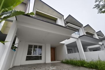 Parkfield Residences, Tropicana Heights