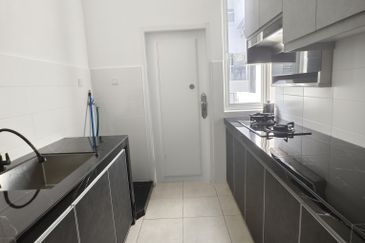 Parkfield Residences, Tropicana Heights