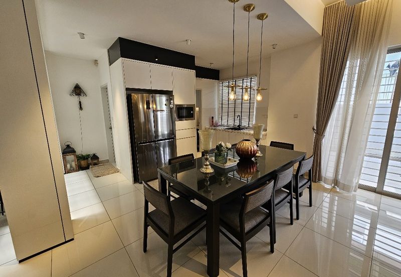 Parkfield Residences, Tropicana Heights