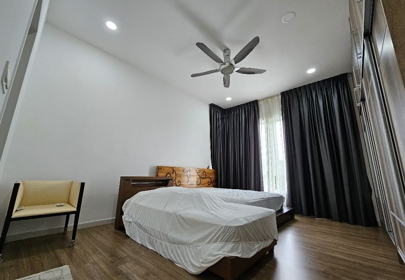 Parkfield Residences, Tropicana Heights