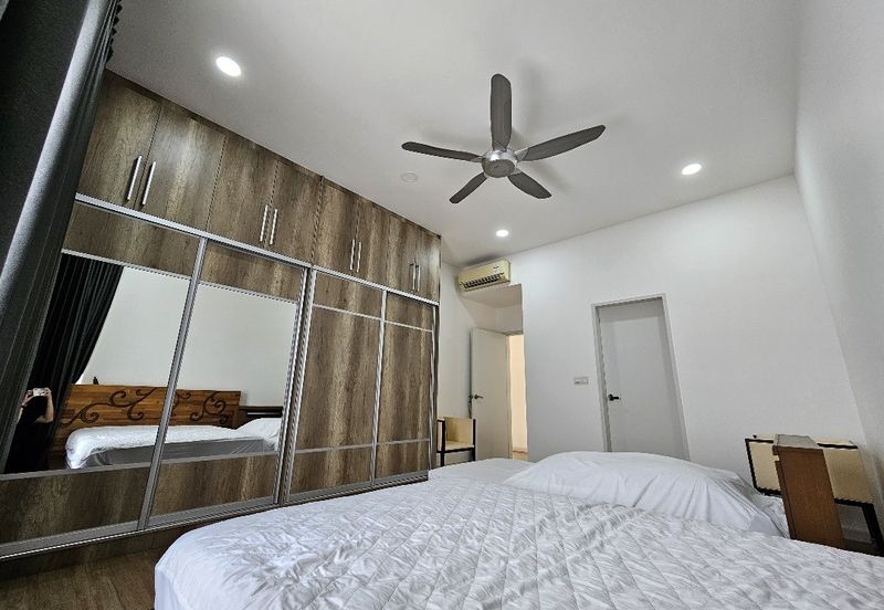 Parkfield Residences, Tropicana Heights