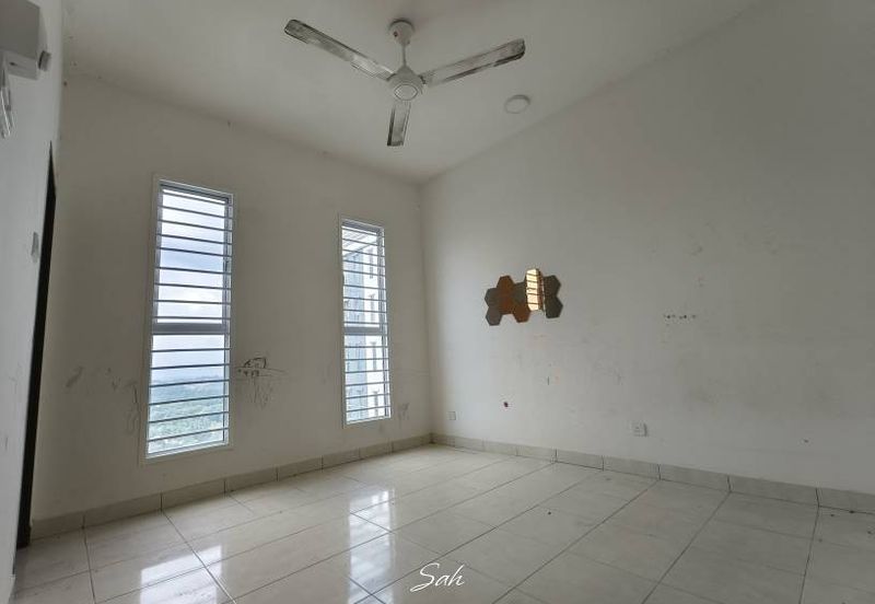 Ascotte Boulevard Condominium