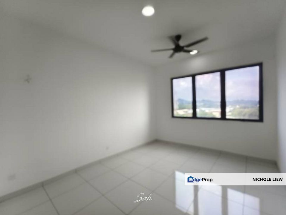 (CASH BACK + FULL LOAN) KIARA PLAZA @ SEMENYIH, Selangor, Semenyih