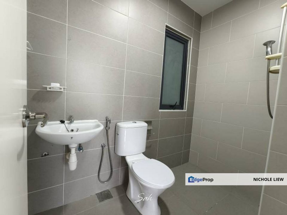 (CASH BACK + FULL LOAN) KIARA PLAZA @ SEMENYIH, Selangor, Semenyih