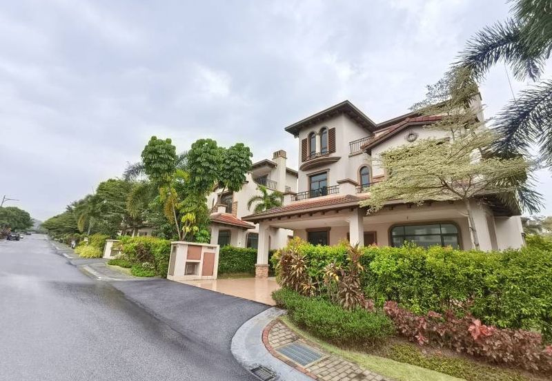 Country Garden Diamond City