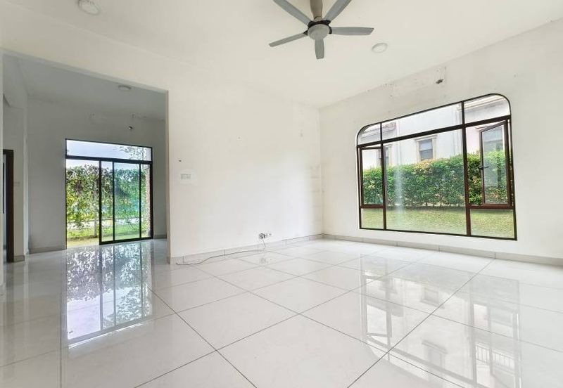 Country Garden Diamond City