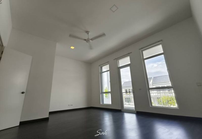 Merrydale @ Eco Majestic