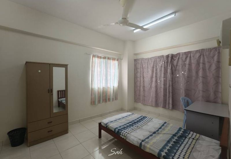 The Residence 2 @ Tiara East