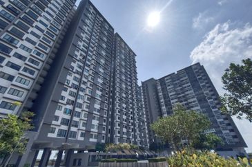 Kiara Plaza Service Apartment @ Semenyih