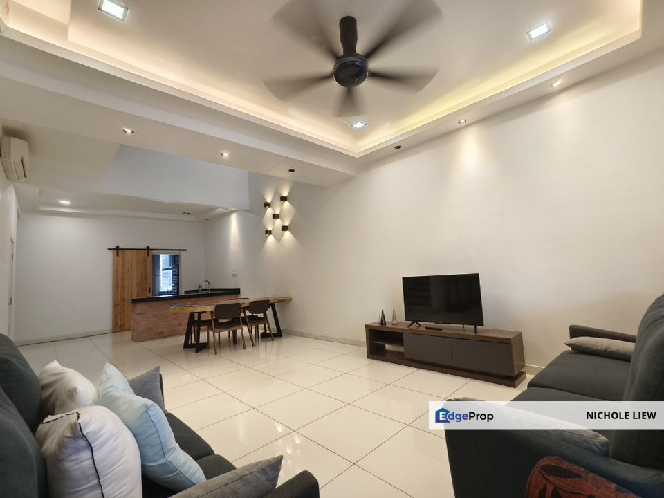 (22x75 FULLY FURNISHED) 2 STOREY SUPERLINK @ TROPICANA HEIGHTS, KAJANG 2, Selangor, Kajang