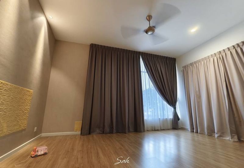 Parkfield Tropicana Height