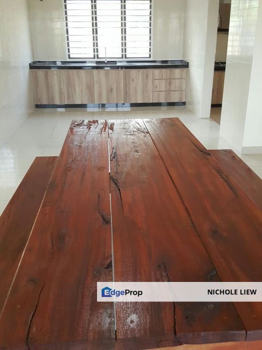 (GOOD CONDITION + ENVIRONMENT) 2.5 STOREY BUNGALOW @ SAUJANA VILLA, KAJANG, Selangor, Kajang