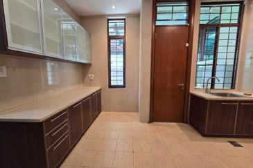 Hot Rent 3 Storey Bungalow Freehold At Impian Bukit Tunku, Kenny Hills