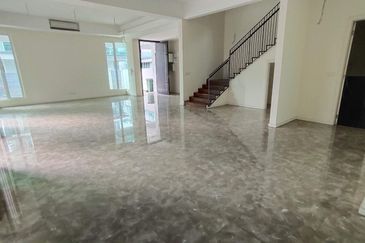 3 storey semi-d for sale in viridian, bandar sungai long, cheras, kajang.