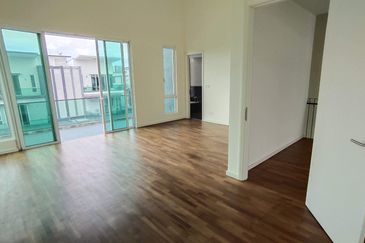 3 storey semi-d for sale in viridian, bandar sungai long, cheras, kajang.