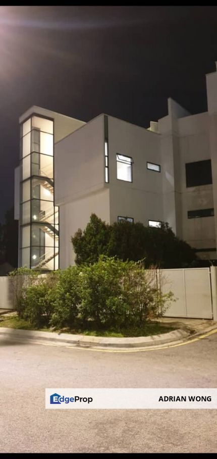 KLCC Jalan Damai, 3-sty, B/U: 4700sf, L/A: 4800sf, With Private Lift, 10 Parking Space, Facing Tokya Marine, Kuala Lumpur, KLCC
