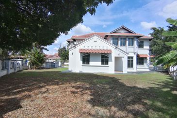 Jalan Anggerik Eria 