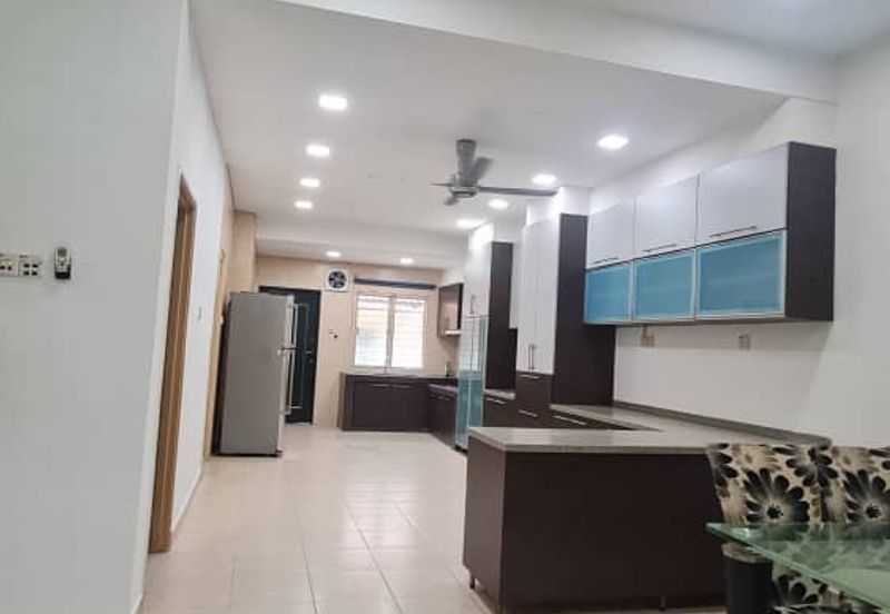 Canal Gardens, Kota Kemuning