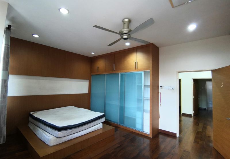 Canal Gardens, Kota Kemuning