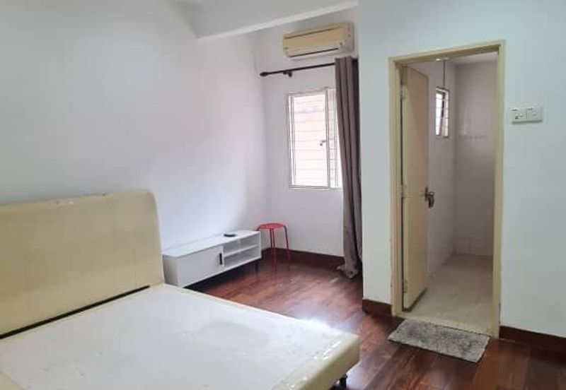 Canal Gardens, Kota Kemuning