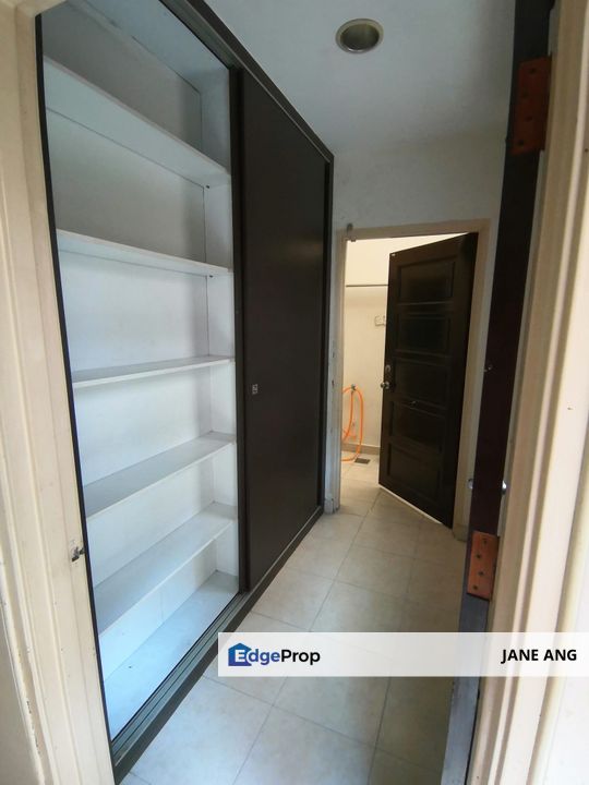 Renovated Canal Gardens intermediate super link house for Sale, Selangor, Kota Kemuning