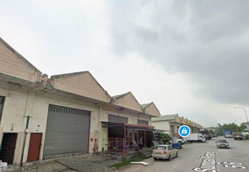 West Port, Pulau Indah